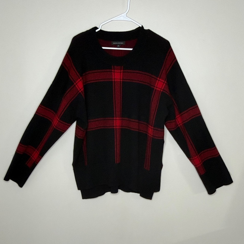 Banana Republic Black and Red Plaid Sweater Size XL